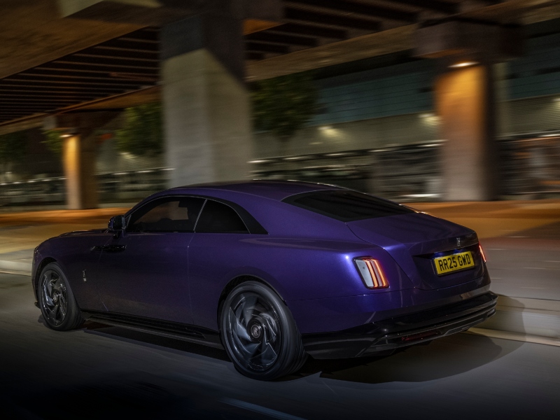 Rolls-Royce Introduces Black Badge Spectre: The Empowered Alter Ego