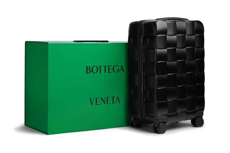 bottega-veneta-predstavlja-odyssey-kofer-inspirisan-legendarnim-pletenim-torbama-2