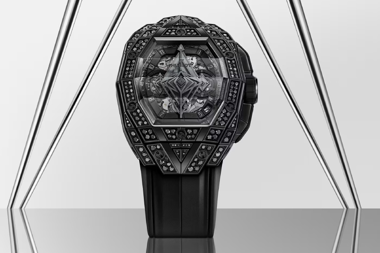 hublot-predstavlja-spirit-of-big-bang-sang-bleu-all-black-pave-2