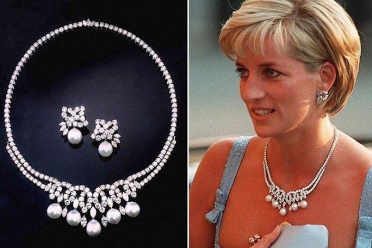 Princess Diana’s 'Swan Lake' necklace and earrings could reach $15 ...