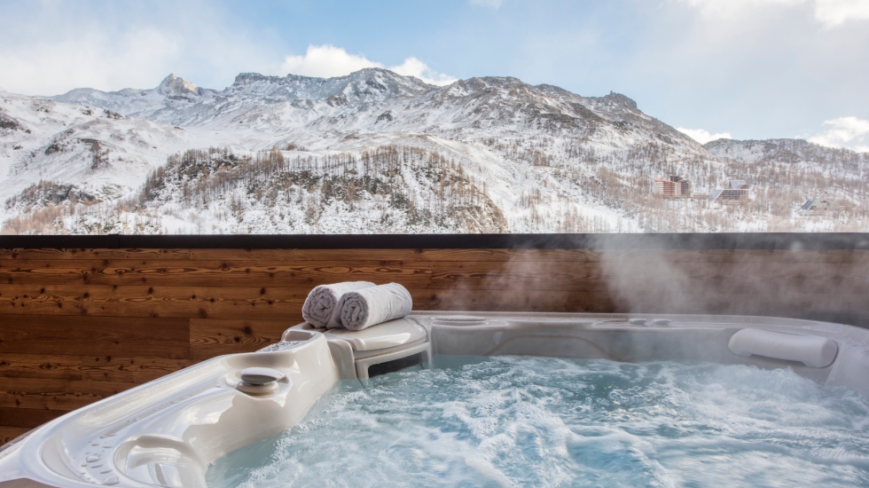 Hotel Principe delle Nevi: An Oasis of Luxury and Elegance in the Italian Alps