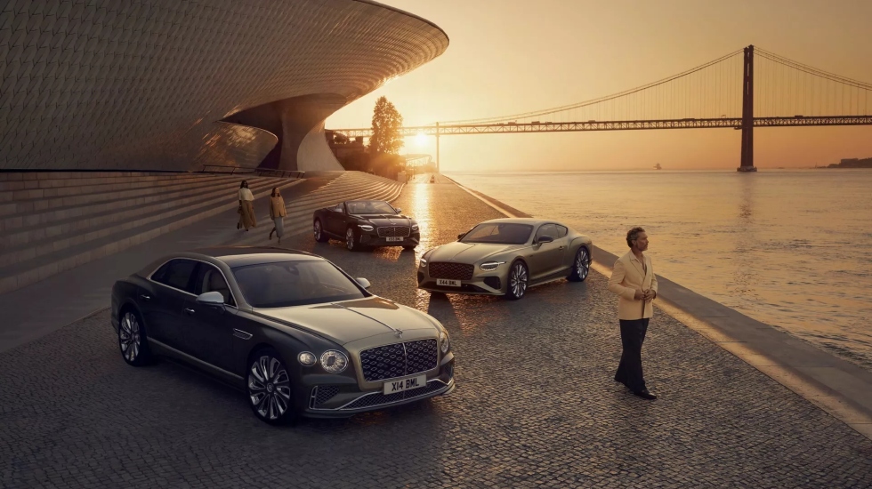 New Bentley Mulliner Hybrids Deliver 771 HP and Up to 80 km Electric Range