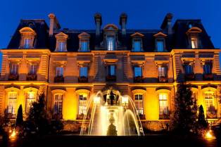 St James Hotel Glitz Glamour Of Paris Luxury Topics Luxury Portal